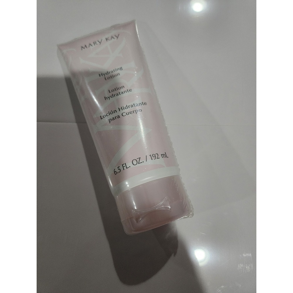 Mary Kay Hydrating Lotion  New